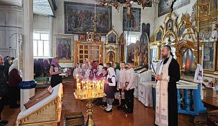 Ученики четвертого класса поздравили прихожан Хормалинского храма с Рождеством Христовым