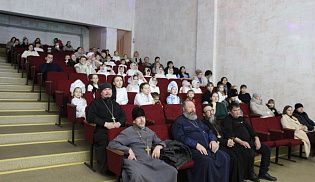 Праздничные мероприятия в Шемуршинском благочинии: свет праздников Рождества Христова и Крещения Господня