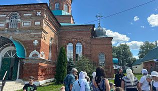 Воспитанники Центра "Лука" посетили храм апостола Иакова Алфеева в Алатыре