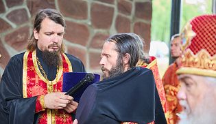 Божественная Литургия в День памяти Собора святых Чувашской митрополии 