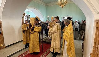 Епископ Алатырский и Батыревский Феодосий в Неделю 21-ю по Пятидесятнице совершил Божественную Литургию в Киево-Николаевском Новодевичьем монастыре города Алатыря