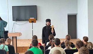 Встречи духовенства со школьниками в рамках уроков «Разговоры о важном» прошли в Батырево
