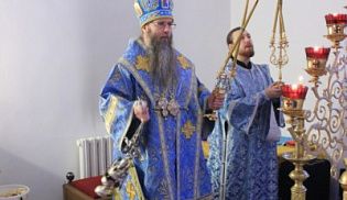 В неделю о блудном сыне, епископ Алатырский и Порецкий Феодор, совершил Божественную литургию в Свято-Троицком соборе с. Порецкое. 
