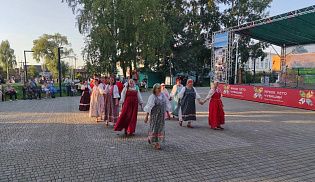 В Алатыре отметили День семьи, любви и верности