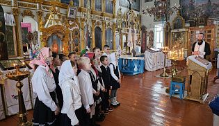 Ученики четвертого класса поздравили прихожан Хормалинского храма с Рождеством Христовым