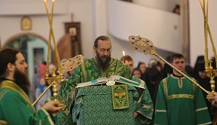 В день памяти святого праведного Иоанна Кронштадтского епископ Алатырский и Порецкий совершил Божественную Литургию в Свято-Троицком мужском монастыре г. Алатырь