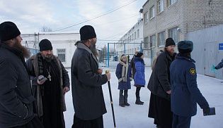 13 января 2013 года Преосвященнейший Феодор, епископ Алатырский и Порецкий совершил ознакомительную поездку в Алатырскую женскую исправительную колонию №2