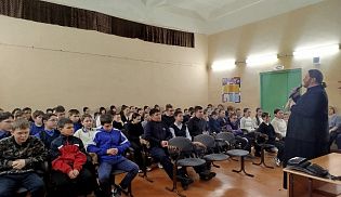 Духовенство приняло участие в праздником концерте, посвященном Дню защитника Отечества