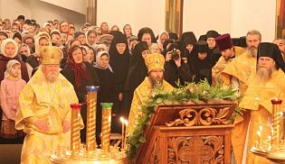 Богослужение в Свято-Троицком Мужском монастыре г. Алатырь