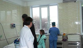 28 января настоятель храма в честь Иверской иконы Божией Матери иерей Олег Востриков освятил Центральную больницу г.Алатыря