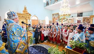 Епископ Алатырский и Порецкий Феодосий в праздник иконы Божией Матери "Всех скорбящих Радость" сослужил за Божественной литургией митрополиту Чебоксарскому и Чувашскому Савватию в храме в честь иконы Божией Матери "Всех скорбящих Радость" города Канаш