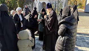 Епископ Феодосий провёл беседу в Киево-Николаевском Новодевичьем монастыре