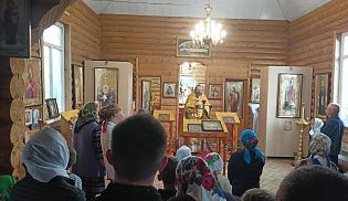 Молебен для учащих и учащихся совершён в Никольском храме села Карабай-Шемурша