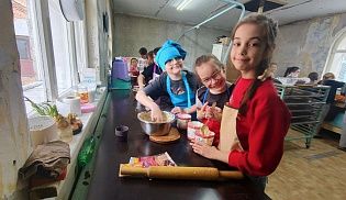 В Воскресной школе села Батырево прошёл мастер-класс по выпечке пасхальных куличей