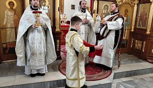 Епископ Алатырский и Порецкий Феодосий в Неделю 32-ю по Пятидесятнице и навечерие Богоявления совершил Божественную Литургию в кафедральном храме в честь Иверской иконы Божией Матери города Алатырь