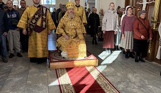 Управляющий Алатырской епархией в Неделю 19-ю по Пятидесятнице совершил Божественную Литургию в Иверском кафедральном храме города Алатырь