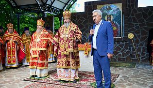 Божественная Литургия в День памяти Собора святых Чувашской митрополии 