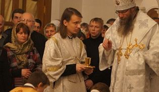 Ночное Рождественское богослужение Преосвященнейшего Феодора, епископа Алатырского и Порецкого