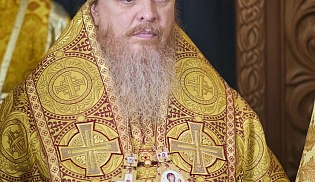 Управляющий Алатырской епархией сослужил митроплиту Чебоксарскому и Чувашскому Савватию за Божественной Литургией в храме Святой Троицы села Большой Сундырь