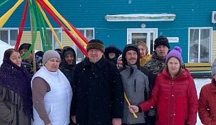 Масленичная радость: священник и прихожане навестили подопечных интерната