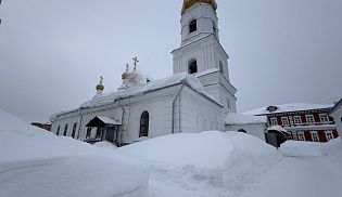 Епископ Алатырский и Порецкий Феодосий в пятницу первой седмицы совершил Литургию Преждеосвященных Даров  в в Киево-Николаевском Новодевичьем монастыре города Алатырь