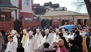 Литургия Преждеосвященных даров, отпевание и погребение новопреставленного митрополита Прокла