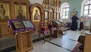 Управляющий Алатырской епархией в Неделю 4-ю Великого поста совершил Божественную Литургию в Киево-Николаевском Новодевичьем монастыре города Алатырь