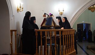 9 января 2024 года Преосвященнейший Феодор, епископ Алатырский и Порецкий, совершил Божественную Литургию в Николаевском женском монастыре г. Алатыря