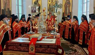 Управляющий Алатырской епархией в праздник Светлого Христова Воскресения совершил Великую Вечерню в Свято-Троицком мужском монастыре города Алатырь