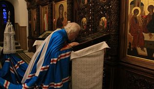 Божественная Литургия в Свято-Троицком мужском монастыре г. Алатырь