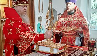 Управляющий Алатырской епархией в Неделю о расслабленном в совершил Божественную Литургию в кафедральном храме в честь Иверской иконы Божией Матери города Алатырь
