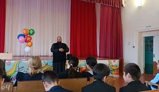В школах Батыревского муниципального округа прошли беседы духовенства с учащимися