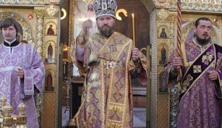 Епископ Алатырский и Порецкий Феодор сослужил митрополиту Чебоксарскому и Чувашскому Варнаве в Покровско-Татианинском соборе г. Чебоксары