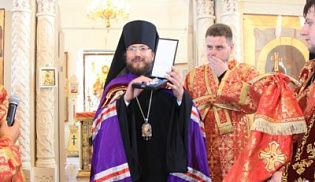 Епископ Алатырский и Порецкий Феодор сослужил епископу Ардатовскому и Атяшевскому Вениамину в кафедральном Никольском соборе г.Ардатова