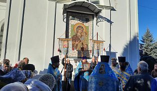 В Алатыре отметили Престольный праздник кафедрального храма в честь Иверской иконы Божией Матери