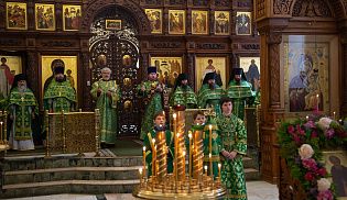 Епископ Алатырский и Батыревский Феодосий возглавил Престольные торжества в Свято-Троицком мужском монастыре города Алатырь