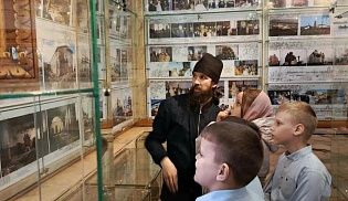 Пасхальная экскурсия в Свято-Троицком монастырь