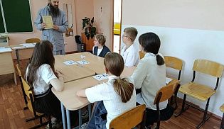 В Гимназии №6 города Алатырь прошёл XIX Слёт юных богословов «В начале было Слово...»