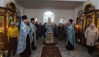 4 декабря 2023 года, в праздник Введения во храм Пресвятой Богородицы, Преосвященнейший Феодор, епископ Алатырский и Порецкий, совершил Божественную Литургию в храме в честь Иверской иконы Божией Матери г. Алатырь