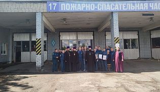 Молебен святителю Никите Новгородскому в пожарной части Алатыря