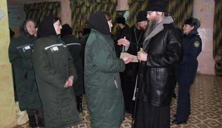 13 января 2013 года Преосвященнейший Феодор, епископ Алатырский и Порецкий совершил ознакомительную поездку в Алатырскую женскую исправительную колонию №2