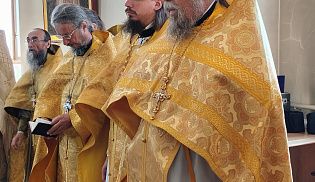 Епископ Алатырский и Порецкий Феодосий в первую годовщину архиерейской хиротонии совершил Божественную Литургию в Свято-Троицком  мужском монастыре г. Алатырь
