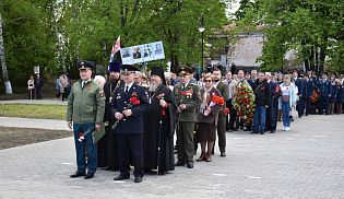 Епископ Феодосий принял участие в Торжеством митинге по случаю 80-летия Великой Победы