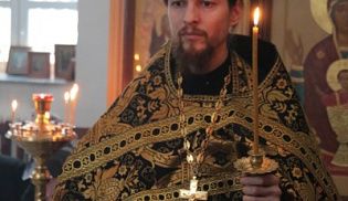 Епископ Феодор совершил первую в 2016 г. Пассию