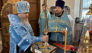 Епископ Алатырский и Порецкий Феодосий в субботу первой седмицы Великого поста и в день празднования Иверского образа возглавил Престольные торжества в Иверском кафедральном храме города Алатырь