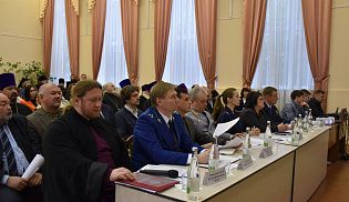 В Алатыре прошла IX межрегиональная научно-практическая конференция "Уроки Великой Победы и принципы духовной безопасности России сегодня"