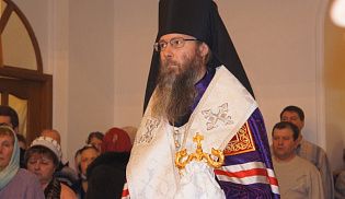 Ночное Рождественское богослужение Преосвященнейшего Феодора, епископа Алатырского и Порецкого