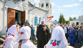 В день своего тезоименитства глава Чувашской митрополии возглавил служение Божественной литургии в Введенском кафедральном соборе г.Чебоксары