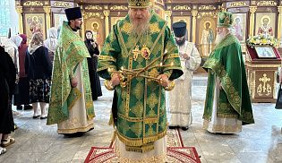 Управляющий Алатырской епархией в праздник преподобного Серафима Саровского совершил Божественную Литургию в Иверском кафедральном храме города Алатырь