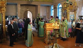 Божественная литургия в Свято-Троицком храме с. Тойси Батыревского района